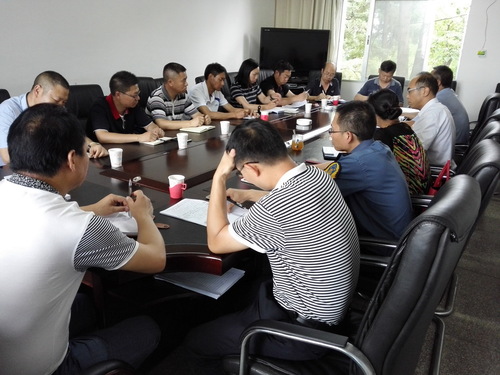 宜良县召开南博会暨花街节信访维稳工作会议2